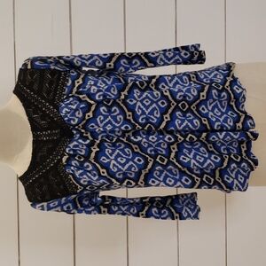 LUCKY BRAND xs top with "crocheted" top